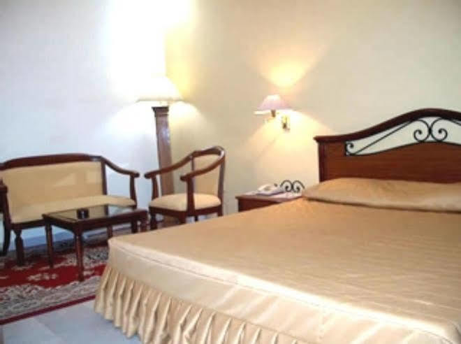 Treebo Trend Corporate Inn Chandigarh Luaran gambar